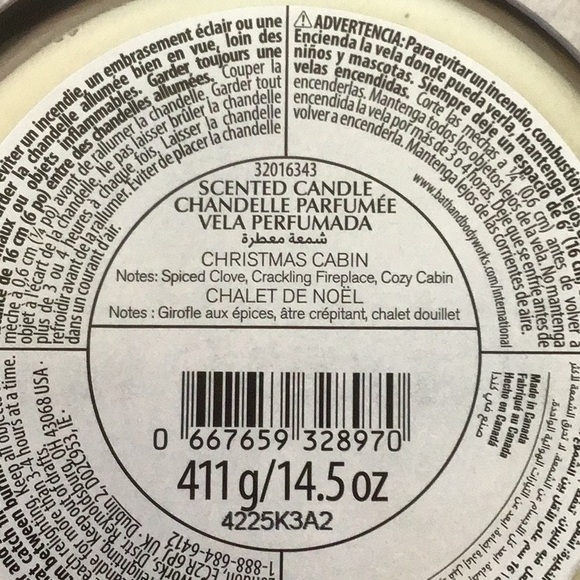 Bath & Body Works Christmas Cabin Candle - Picture 3 of 3